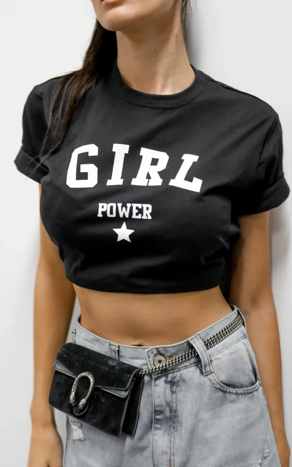 T-shirt feminina 100% Algodão Estampa estampa GIRL POWER, estampa preta nas peças: branco , areia , estampa branco : peça vermelha, esmeralda, laranja , preto e mescla,  é a peça perfeita para um look estiloso, gringo, diferente, motivacional, jovem, in, versátil, trend, combina com jeans, alfaiataria, perfeito para o dia a dia e despojado para usar a noite.