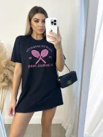 T-shirt feminina 100% Algodão, estampa Padel, estampa rosa fluor em todas as variações, é a peça perfeita para usar com jeans, alfaiataria, saias e composições tendências.