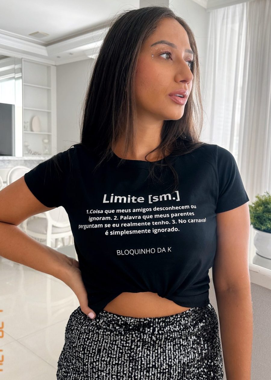 tshirt feminina de carnaval estampas divertidas bloquinho de rua , perfeitas para um look estiloso e gringo, blogueiras customizam e usam no seu carnaval (17)