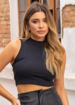 Cropped Feminino Nadador Canelado Rê é a peça perfeita para um look estiloso. Perfeito para festas , sociais entre as amigas, rolês, saidinhas, happy hour, aquele cropped que não falta no carnaval das bloggers.