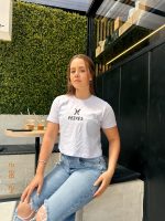 Cropped tendência signos barato e gringo peça perfeita para sair com as amigas .