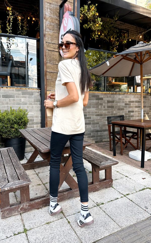 T-shirt Feminina 100% Algodão Iced Coffee Bege