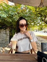 T-shirt Feminina 100% Algodão Bonjour Oui Merci Preto