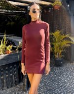 vestido gola alta tendencia